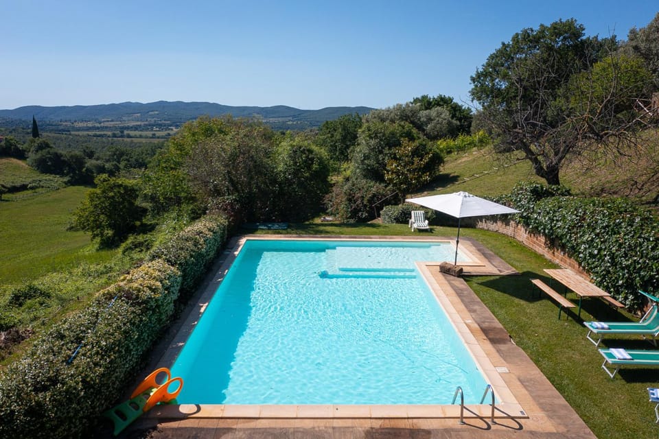 Spring, Day, Natural landscape, Garden, Garden view, Mountain view, Pool view, Swimming pool, sunbed