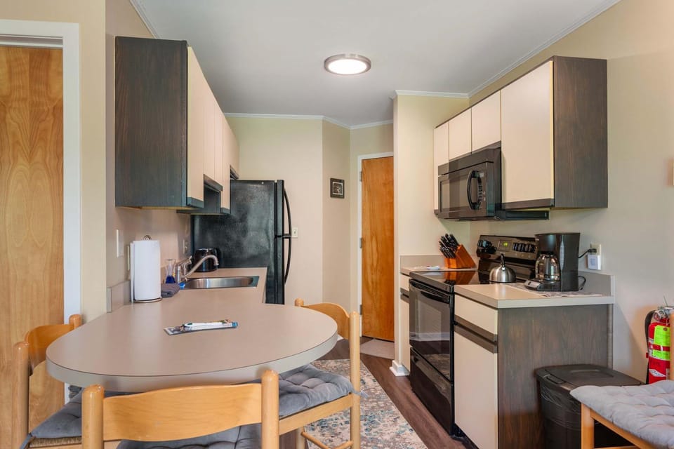 Cozy 1 Bedroom Condo Holiday Valley House in Cattaraugus