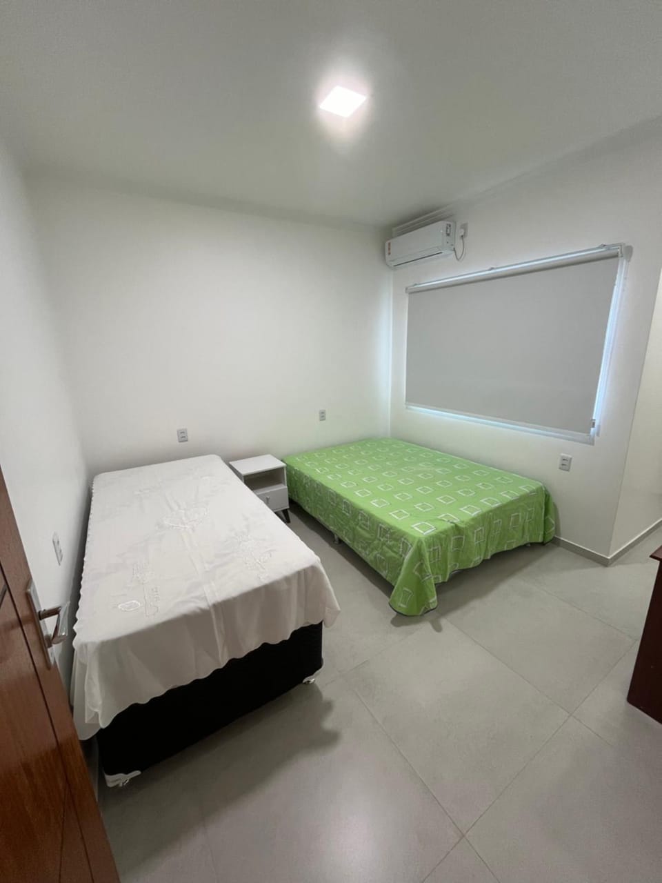Bed, Photo of the whole room, Bedroom, air conditioner