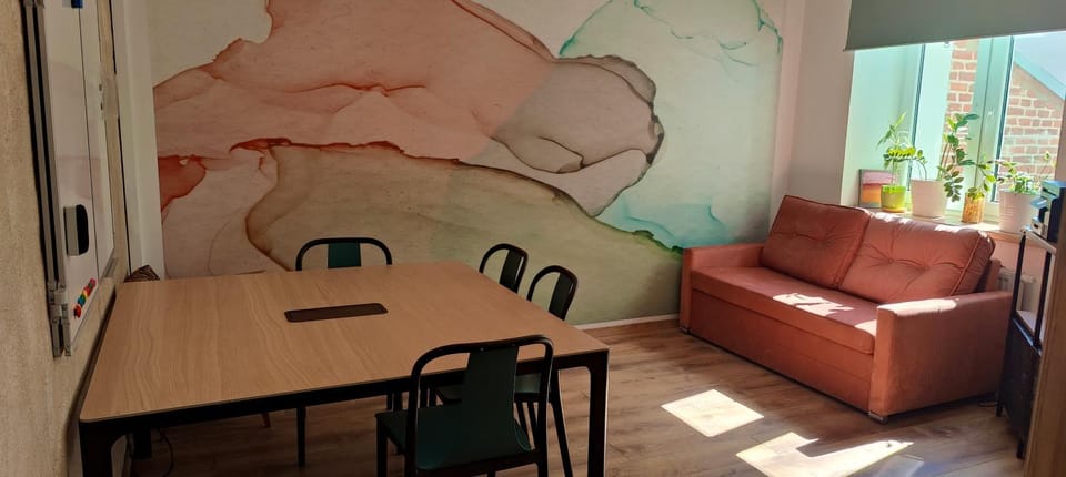 Seating area, Bedroom