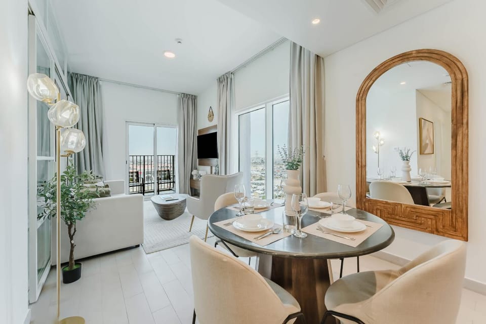 PVH - Mesmerizing 2BR - Golfville Dubai Hills Apartment in Dubai