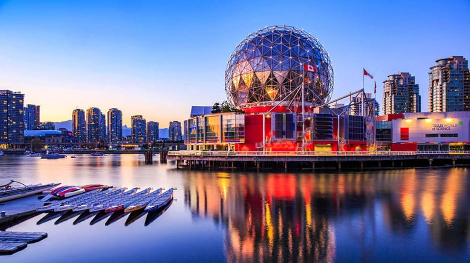 Luxury 2BR Designer Apartment In The Heart Of Downtown! Apartment in Vancouver