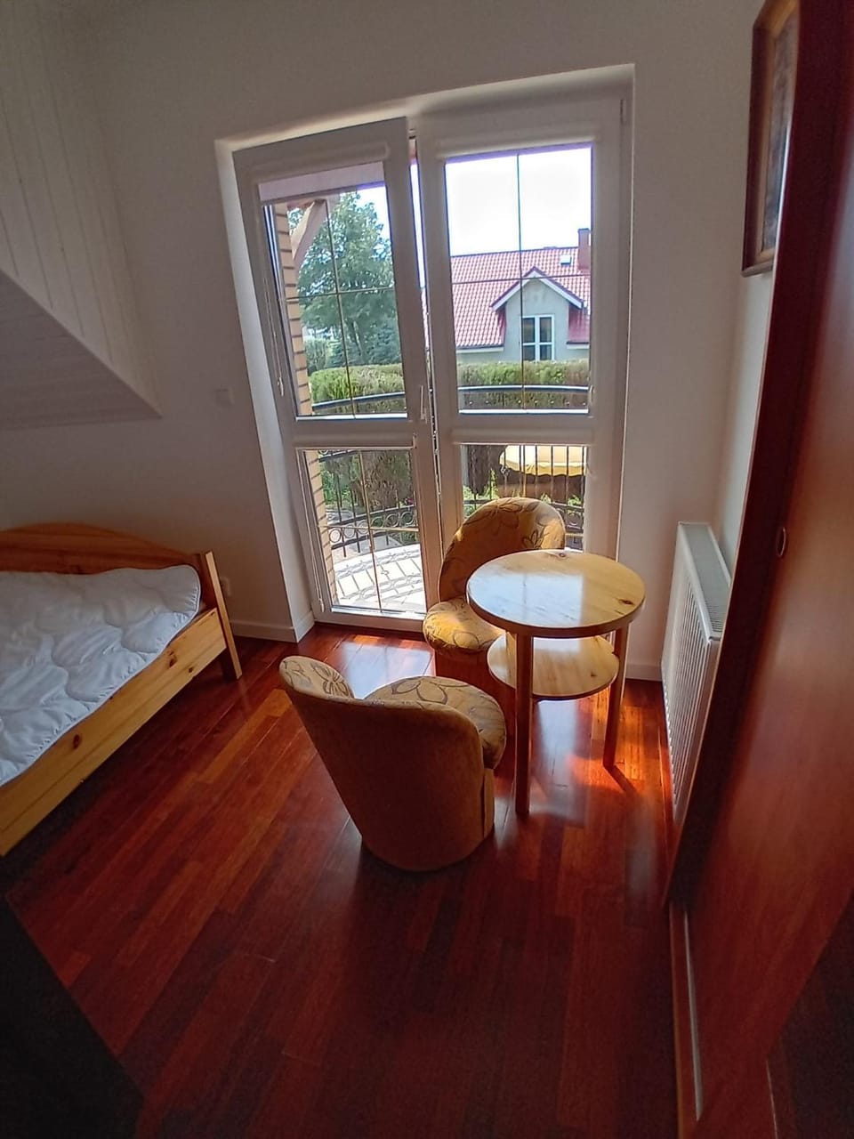 Bed, Balcony/Terrace, Photo of the whole room, Bedroom