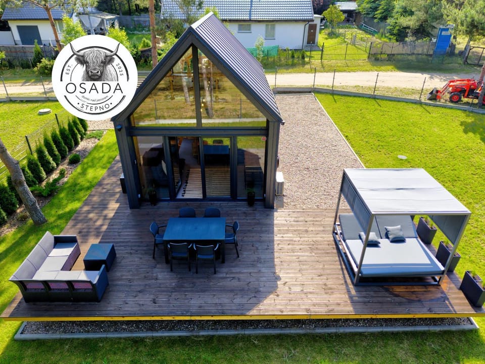 Property building, Garden, Garden, Balcony/Terrace, Balcony/Terrace, Seating area, Garden view, Garden view