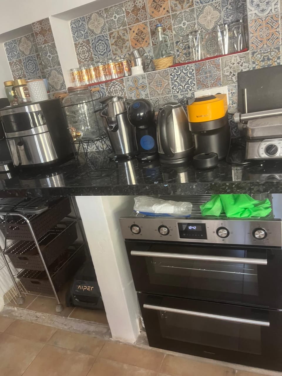 Studio avec SDB salon tele kitchenette privé dans une villa piscine, calme et commodités Apartment in Marrakesh