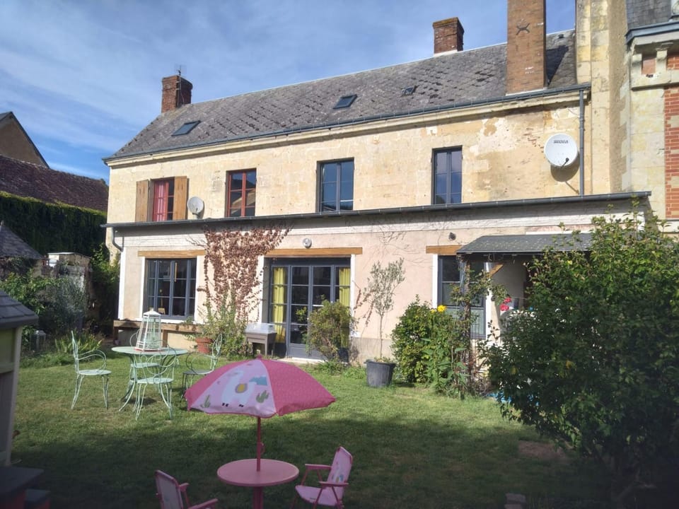 Property building, Garden