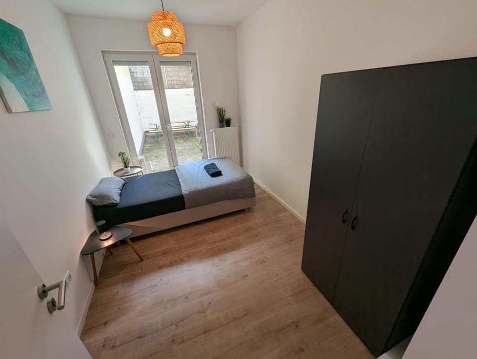 Bed, Photo of the whole room, Bedroom, wardrobe