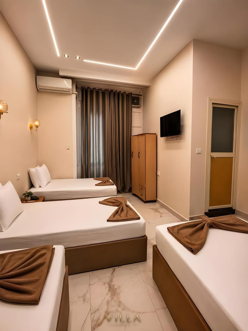 TV and multimedia, Photo of the whole room, wardrobe, air conditioner