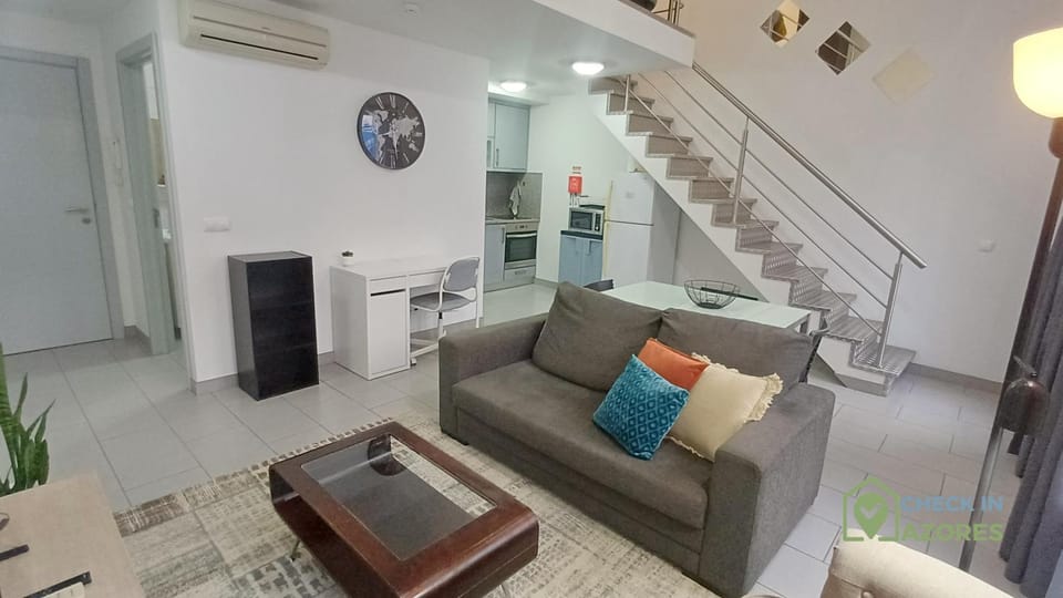 Kitchen or kitchenette, Living room, Seating area, kitchen, air conditioner