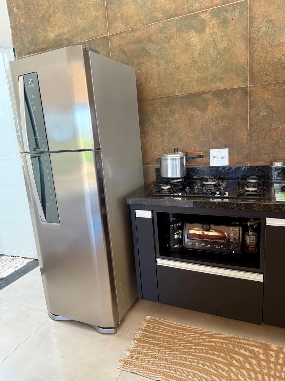 Kitchen or kitchenette, Communal kitchen, kitchen