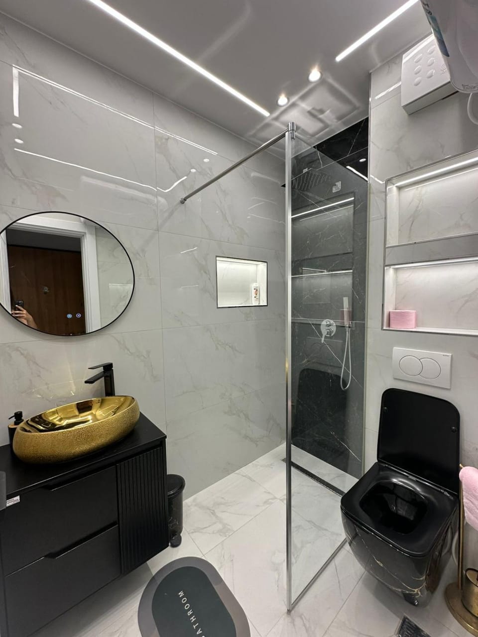 Shower, Toilet, Bathroom