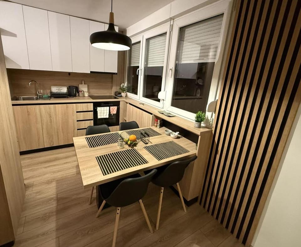 Kitchen or kitchenette, kitchen, kitchen
