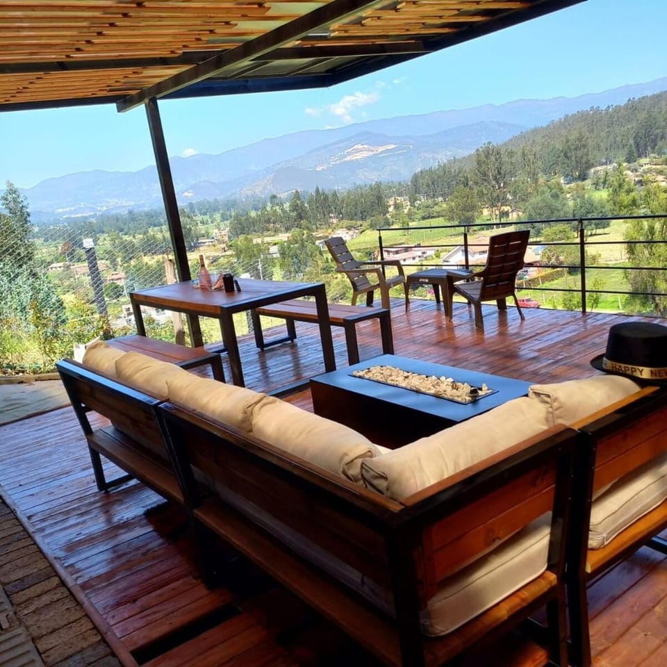Day, Natural landscape, View (from property/room), Balcony/Terrace, Living room, Seating area, Mountain view