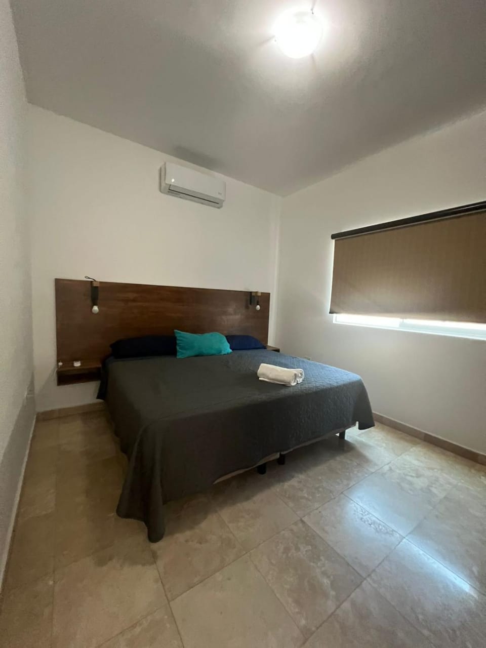 Bed, Bedroom, air conditioner