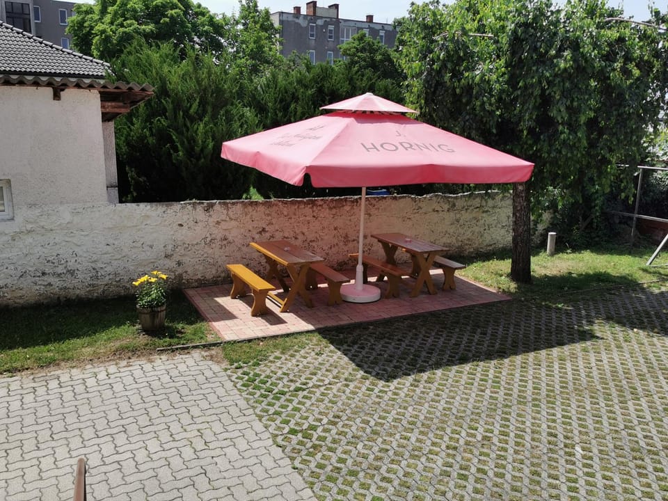 Glázer Szállás Bed and Breakfast in Hungary