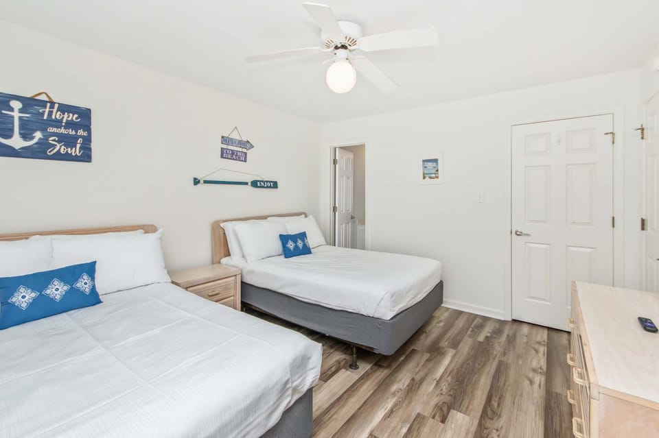 Serenity is Yours Oceanfront Pool SP1 House in North Myrtle Beach