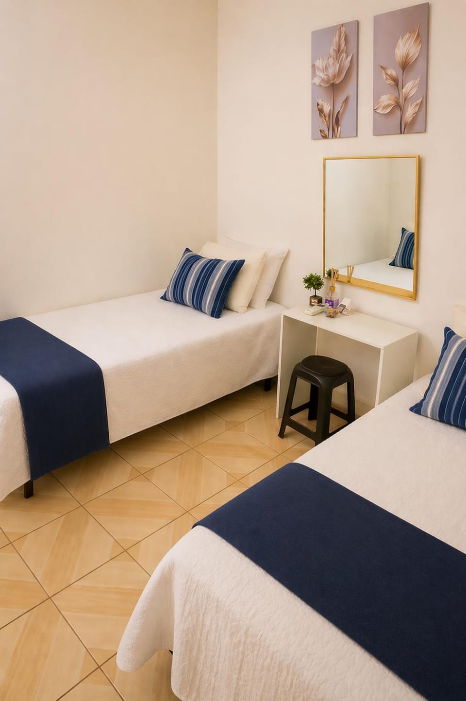 Localização Estratégica - Bairro Nazare- Quarto Privativo - Central de Ar-WiFi-Térreo Bed and Breakfast in Belém