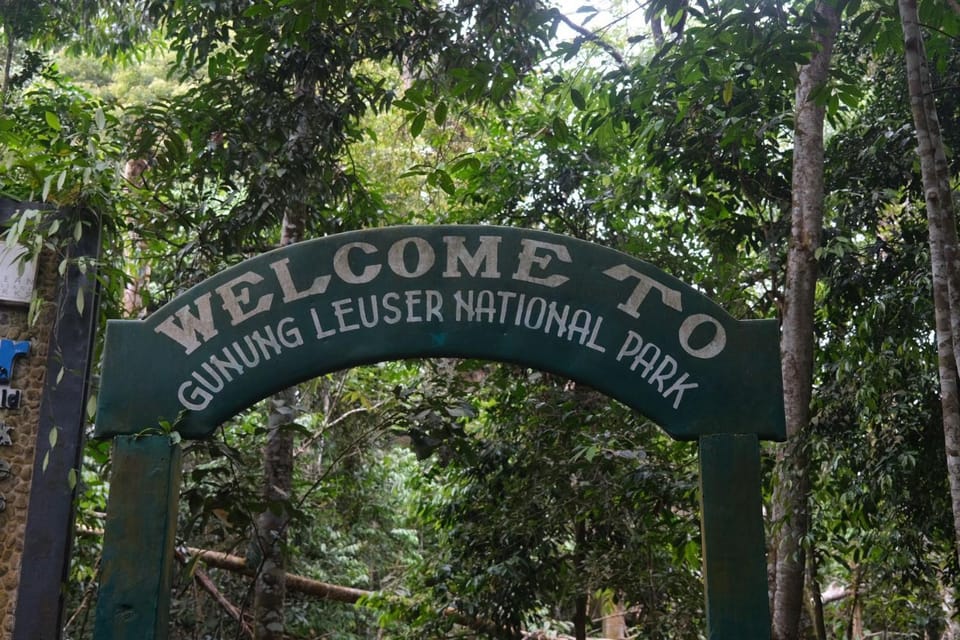 BACKPACKER LODGE Trekking & Transport Hostel in Indonesia