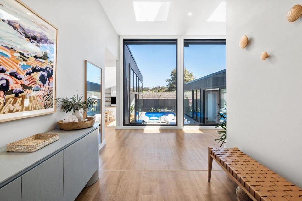 Spectacular Blairgowrie Family Entertainer with Pool House in Melbourne Road