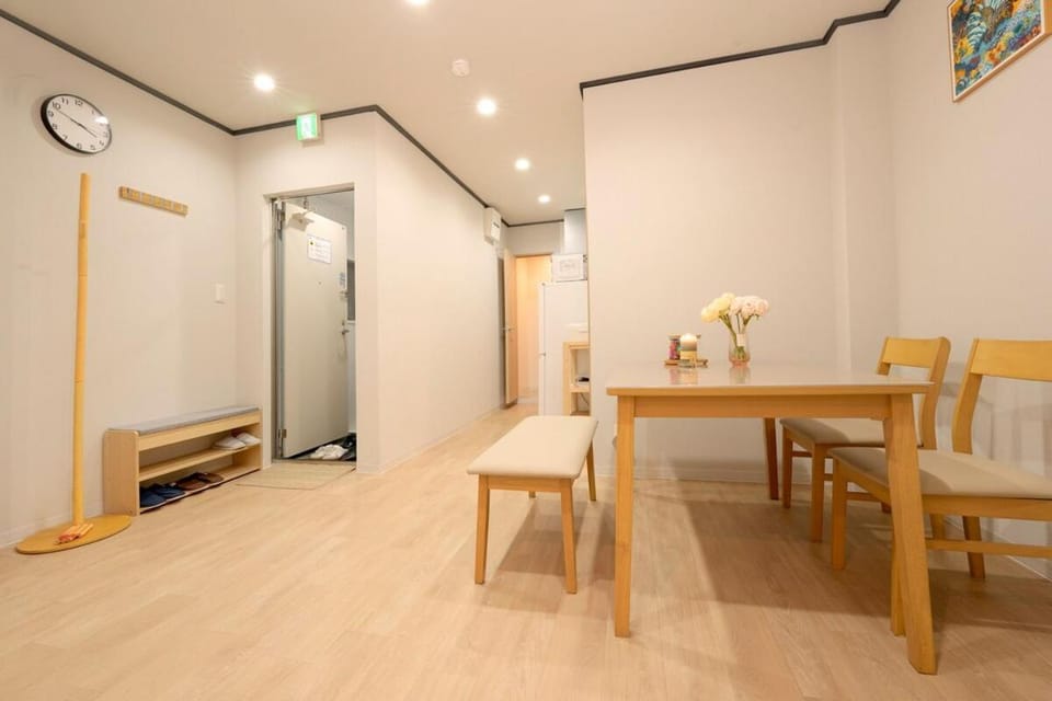 百合の宿airport USJ Umeda Tennoji Nara Director Korean Street 1min to JR Momodani Station 201 Apartment in Osaka