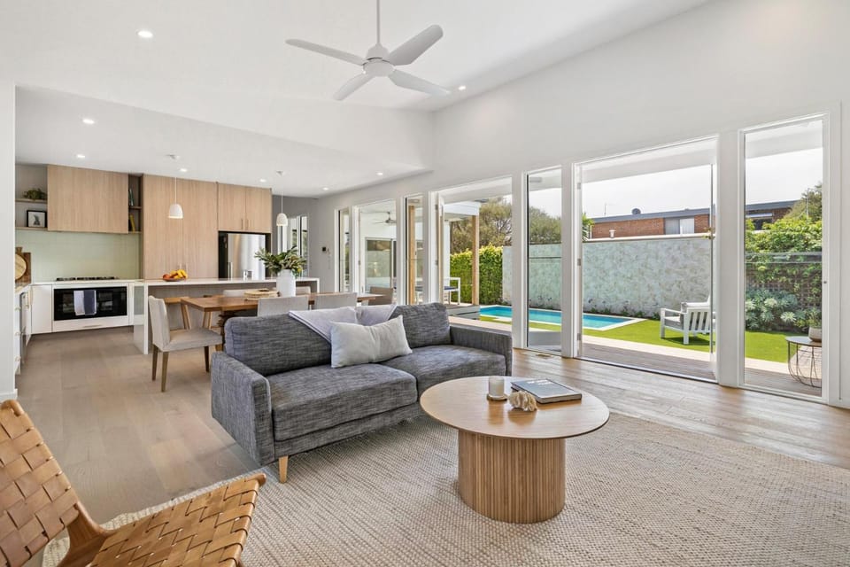 Sunset Shores Sanctuary House in Melbourne
