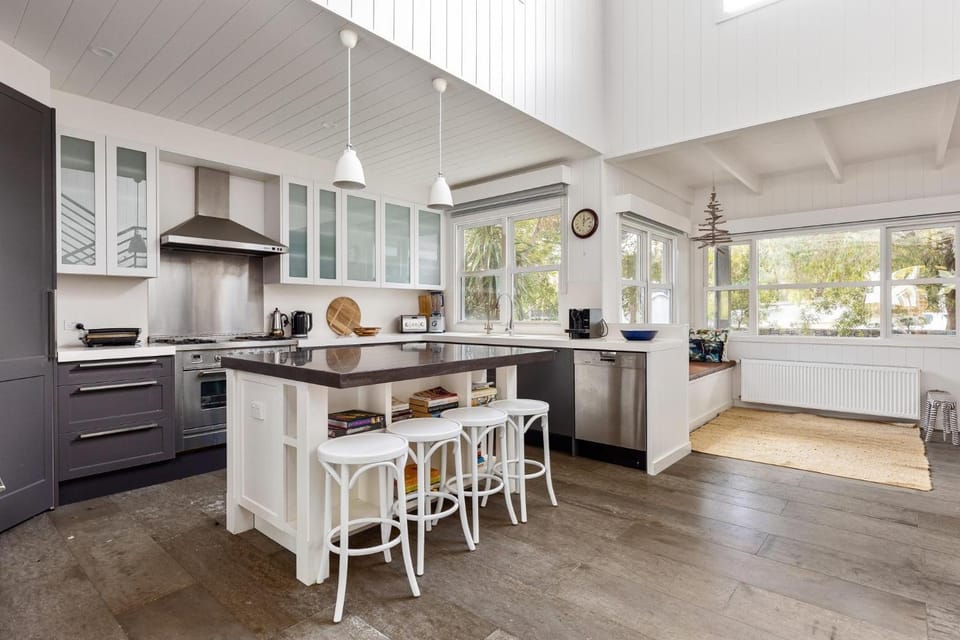 Saltwater Sorrento House in Melbourne Road