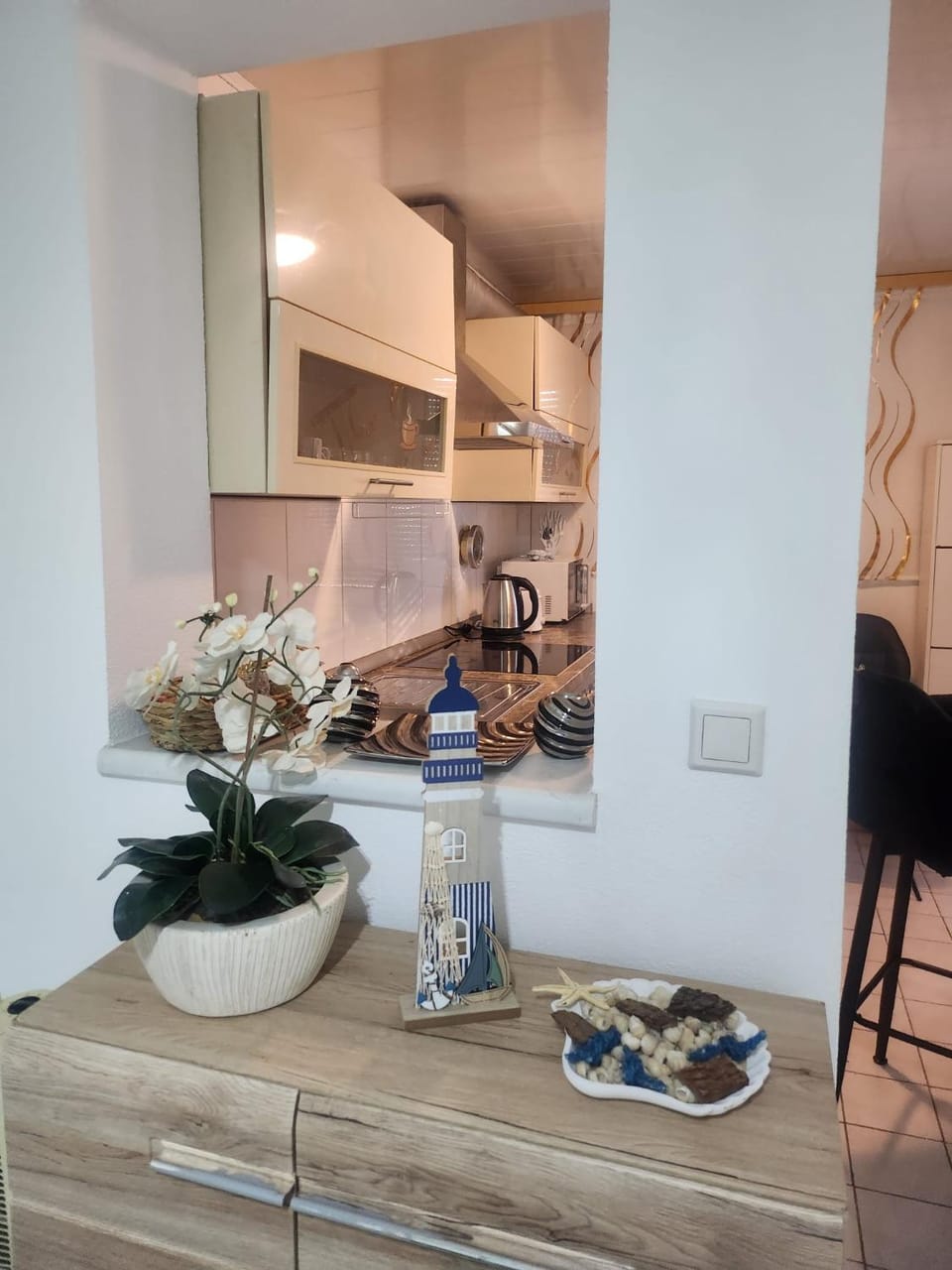 Kitchen or kitchenette, kitchen