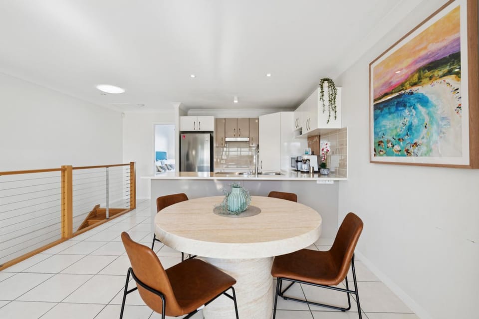 Jetty Blonde - Bright, Beachy & Perfectly Located House in Coffs Harbour