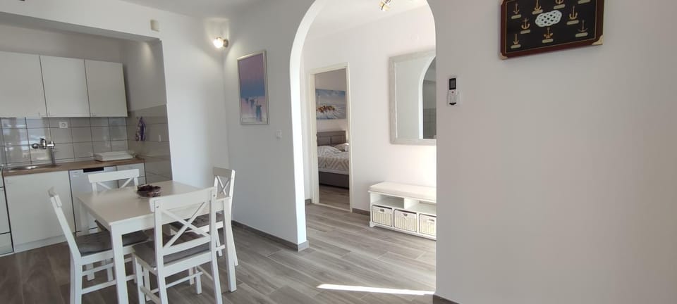 Living room, Decorative detail, kitchen