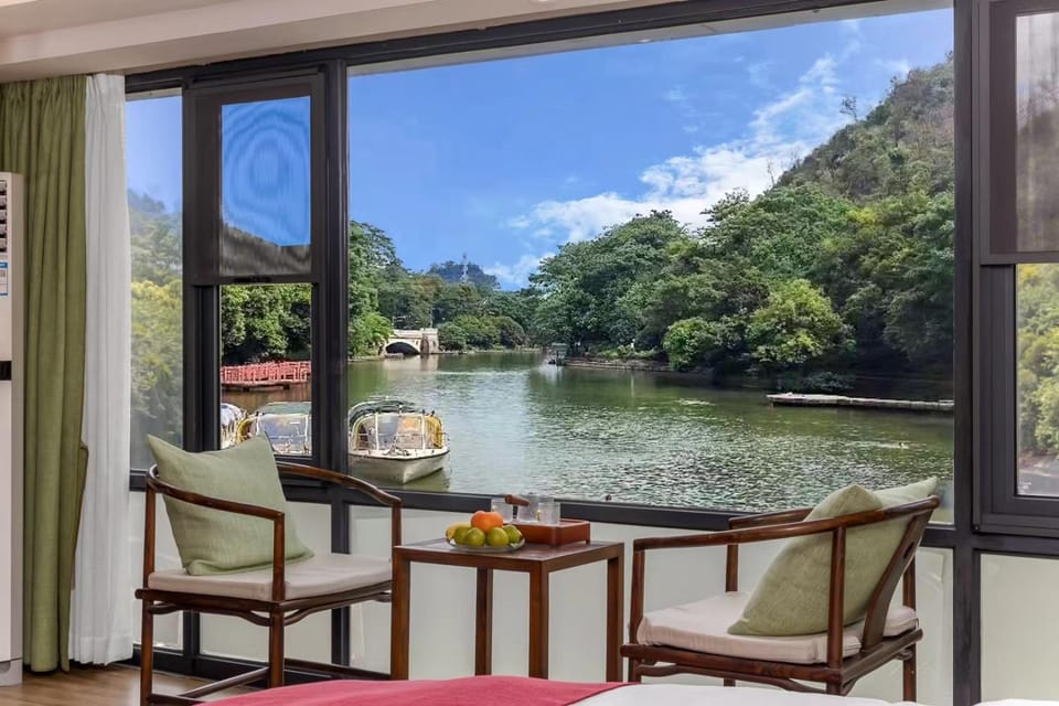 Day, Natural landscape, View (from property/room), Lake view, Mountain view