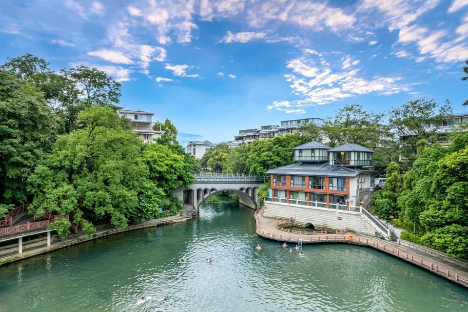 Property building, Lake view