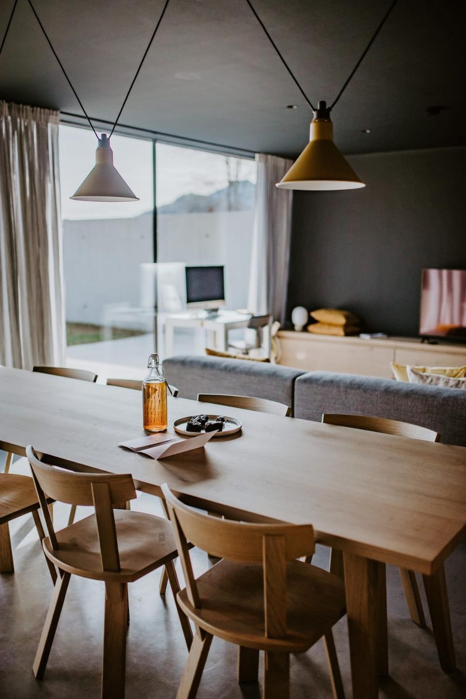 Living room, Seating area, Food