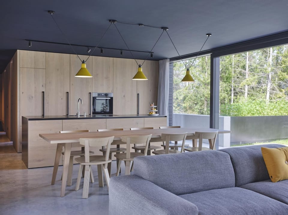 Kitchen or kitchenette, Living room, Seating area, Dining area