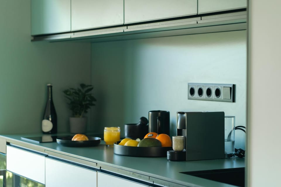 Coffee/tea facilities, Kitchen or kitchenette, Food and drinks, Food