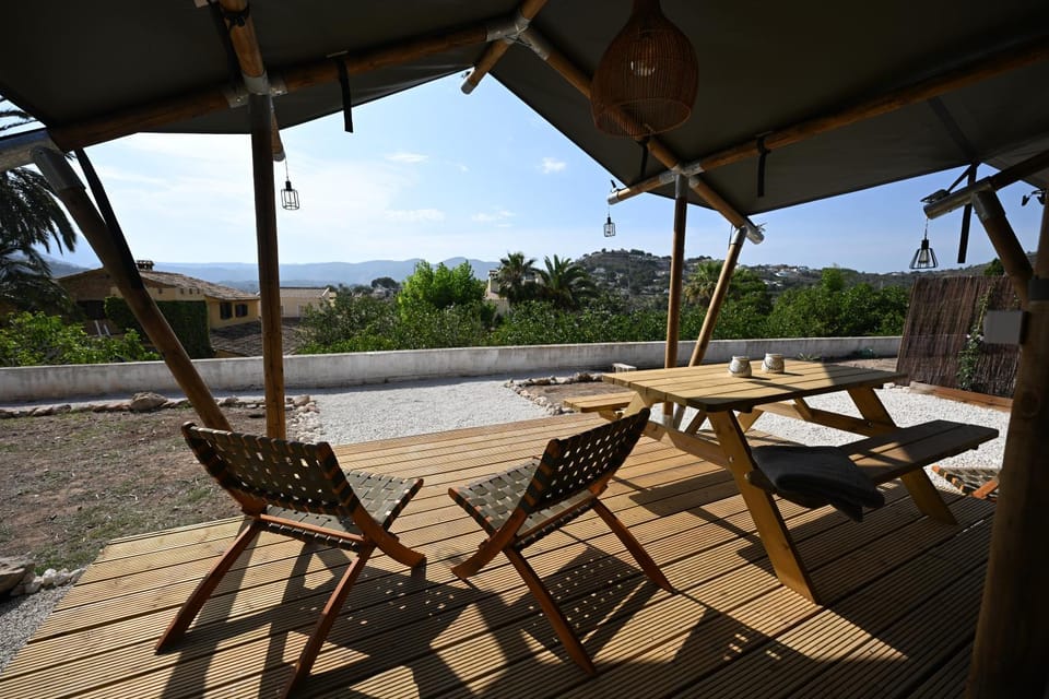 Day, Natural landscape, Balcony/Terrace, Dining area, Mountain view