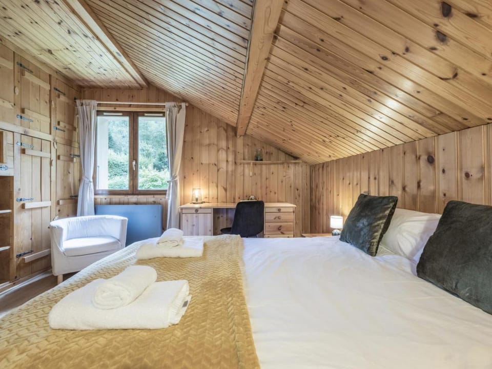Chalet Tannuaz - 4 Bedrooms - Quiet area - By Cozee Rentals Chalet in Les Houches
