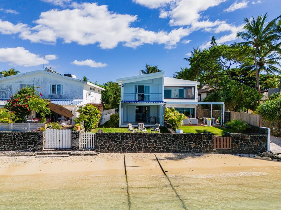 Sunrise Beachfront House in Grand Baie