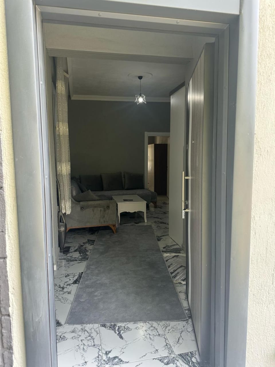 In the center, 6-7 minutes to the airport, close to the sea and coves Apartment in Dalaman