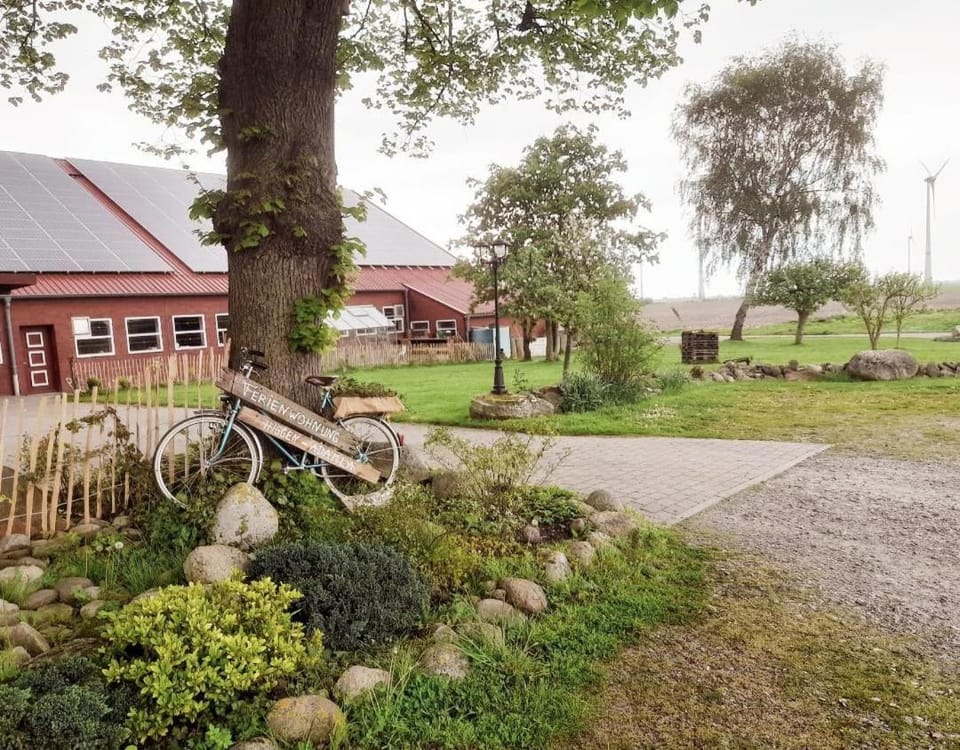 Übernachtung im Bauwagen Apartment in Wittmund