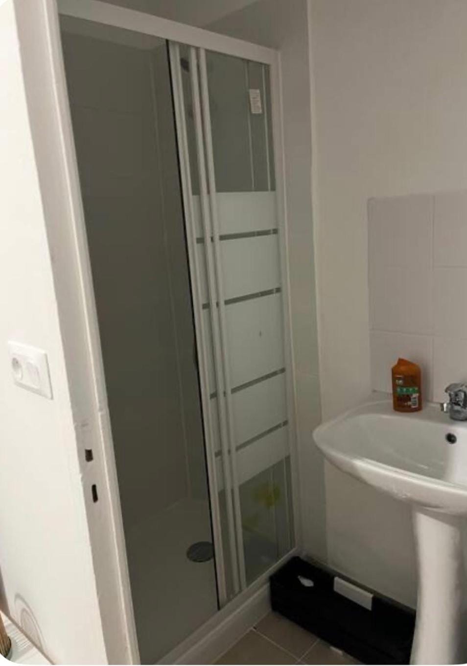 Studio climatisé Apartment in Marseille