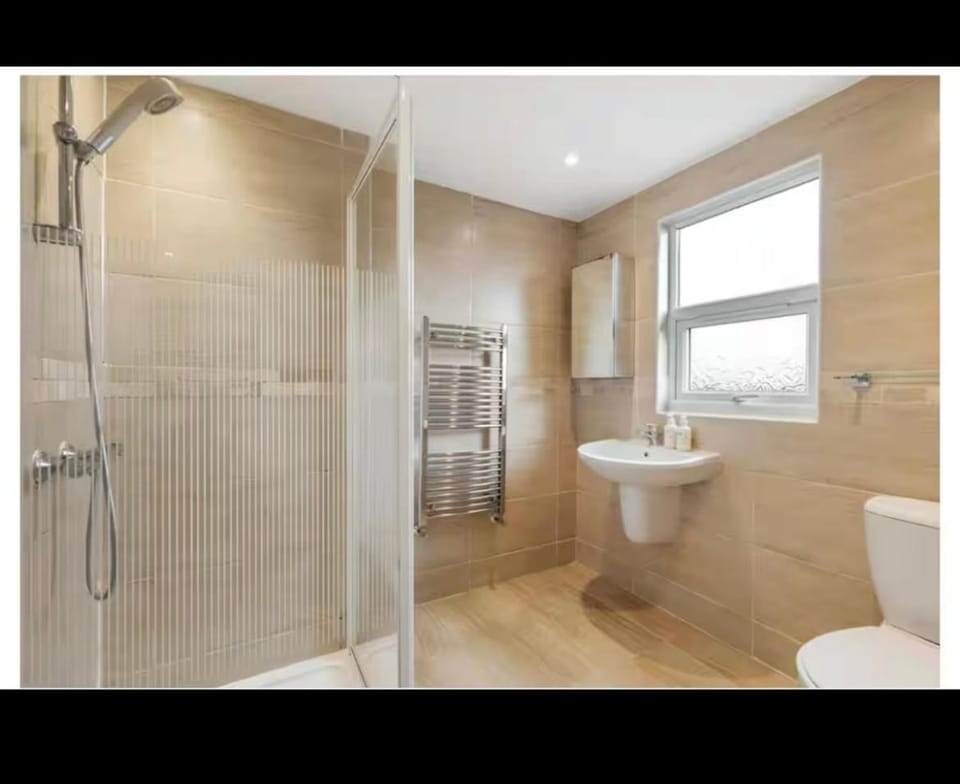 Studio Room- En-suite & Kitchenette Seven Sisters Vacation rental in London