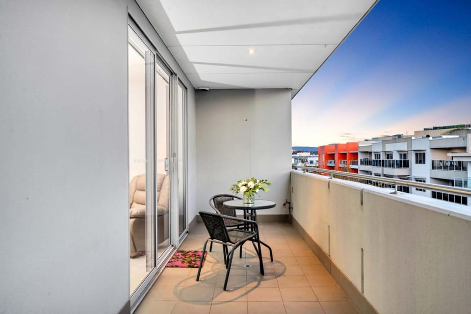 Modern Metro by Host Solutions Apartment in Adelaide