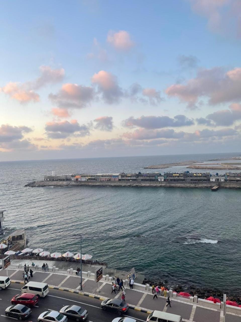 Star Gleem Apartment in Alexandria