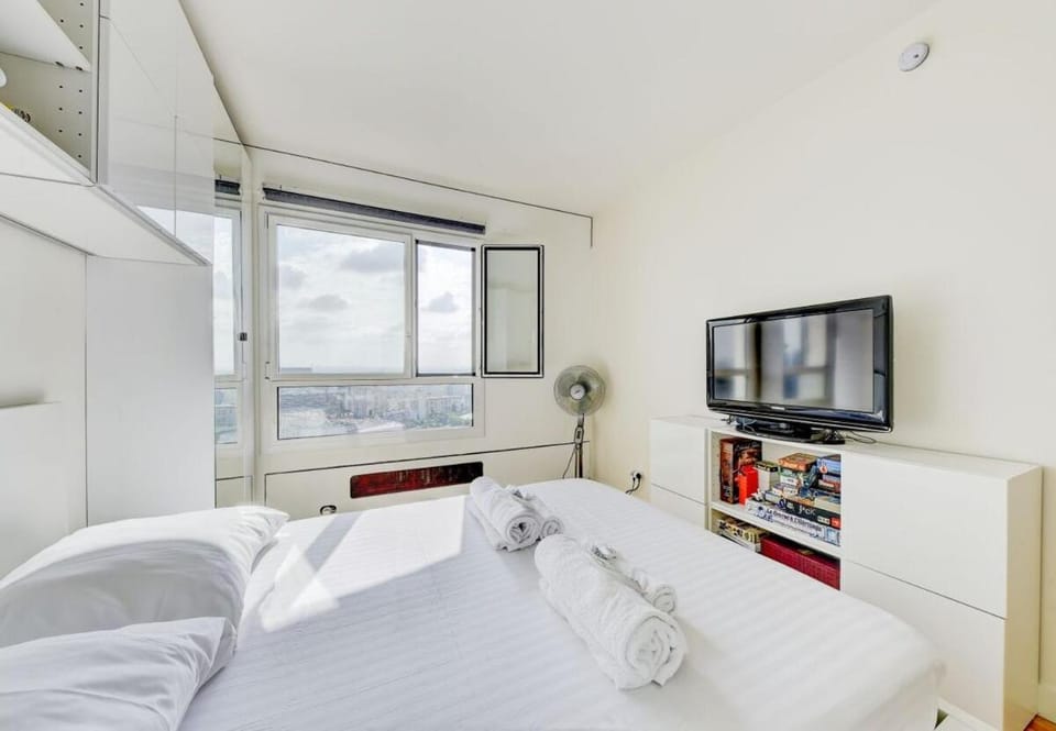 Avenue d'Italie - CI - Stylish 24th-floor apartment with Paris views Apartment in Paris