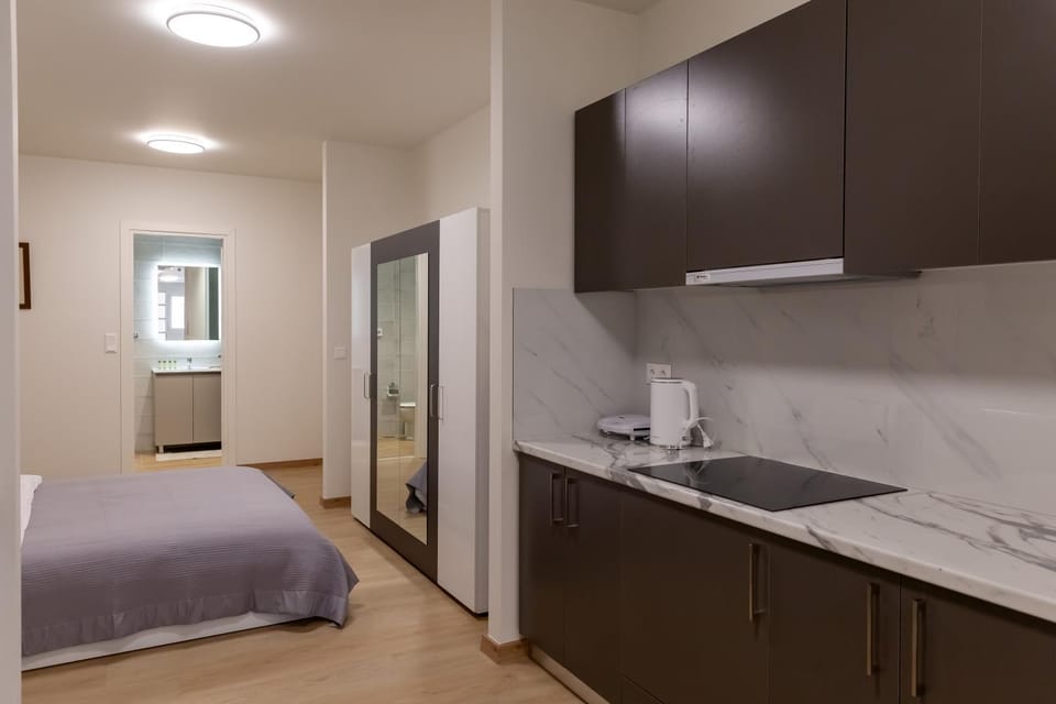 Bed, Kitchen or kitchenette