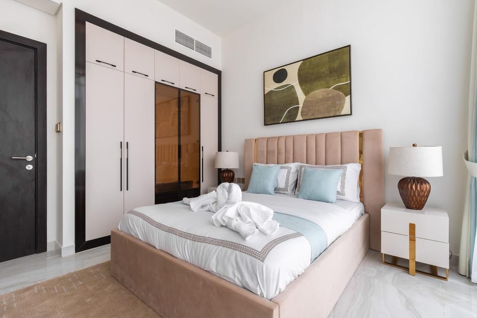 Bed, Photo of the whole room, Bedroom, towels, wardrobe