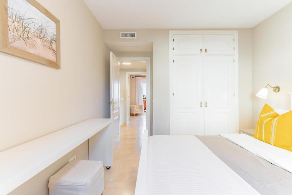 Beachfront 3BR Townhouse with pool in Estepona Apartment in Costa del Sol
