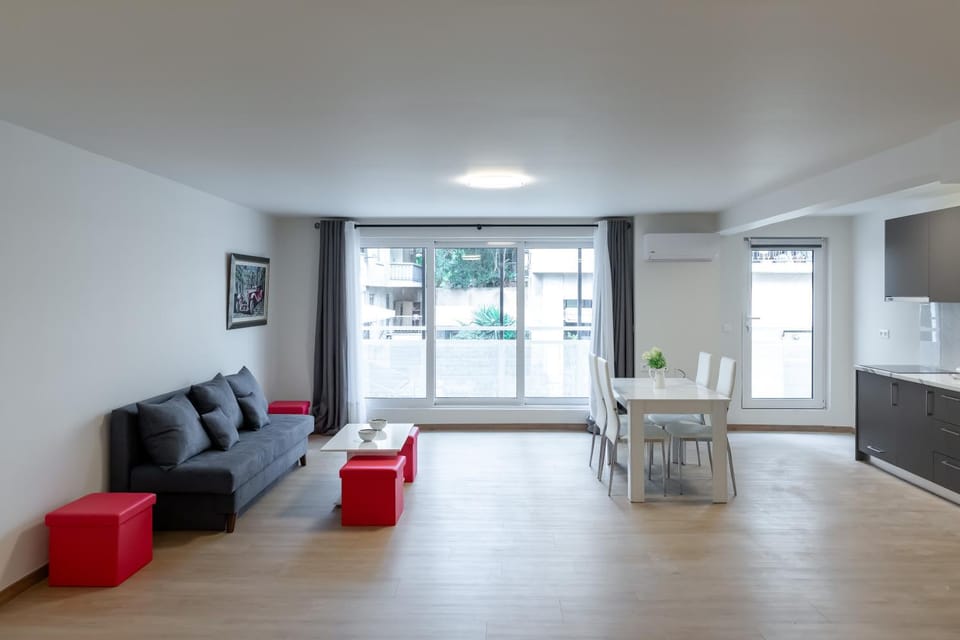 Living room, Dining area