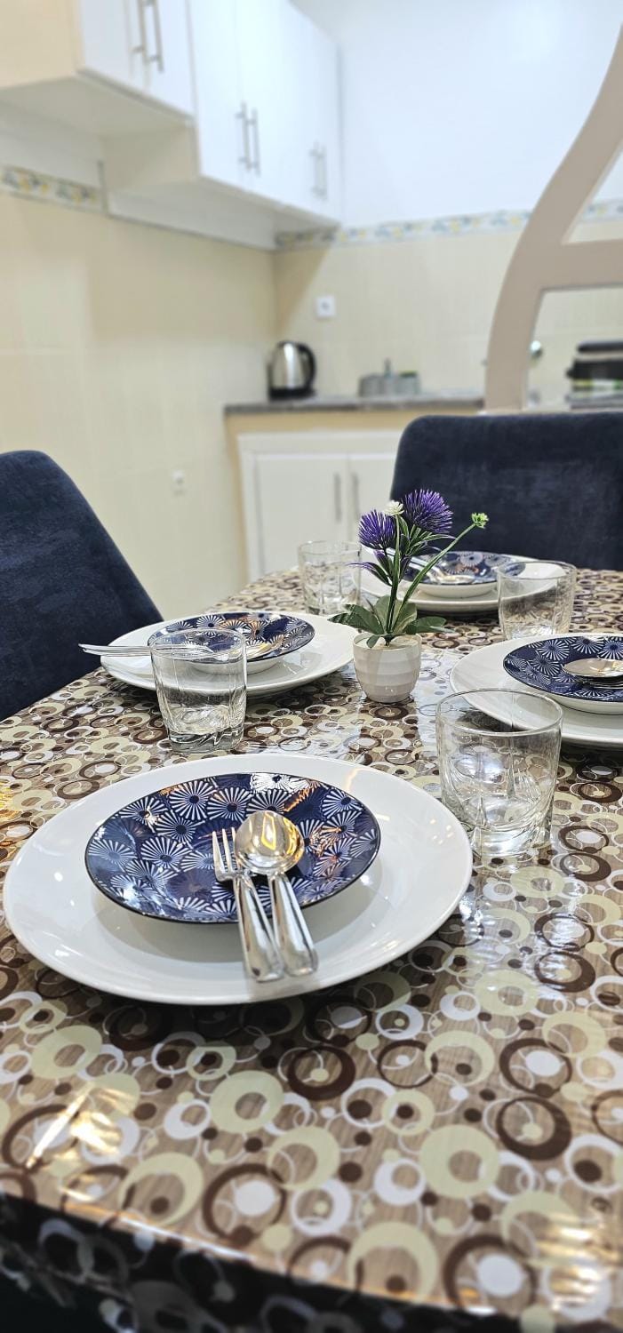 Joli appartement, 7min corniche, 7min TGV, parking Apartment in Tangier