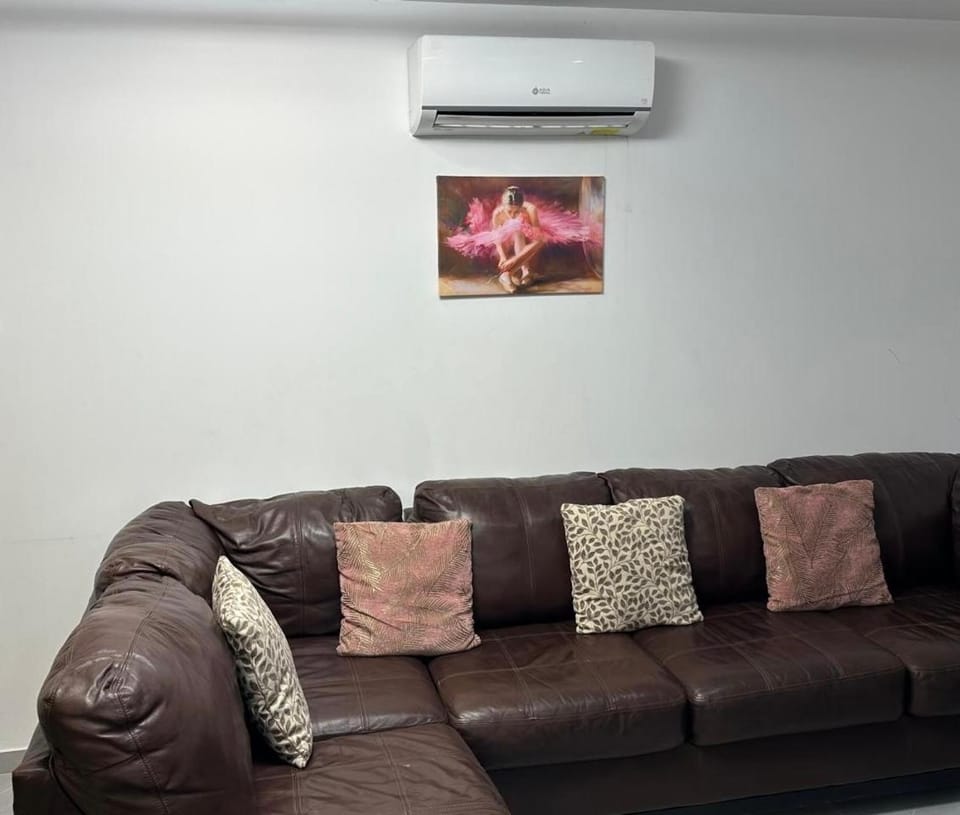 Near Finikoudes Beach 3 Apartment in Larnaca